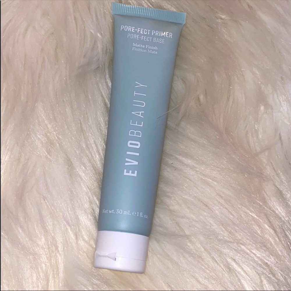 HP🎉 Evio Beauty Pore-fect Primer